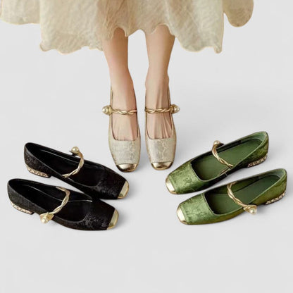 Camilla | Scarpe Mary Jane in Raso con Tacco Gioiello